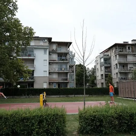 Lakeside שיופוק